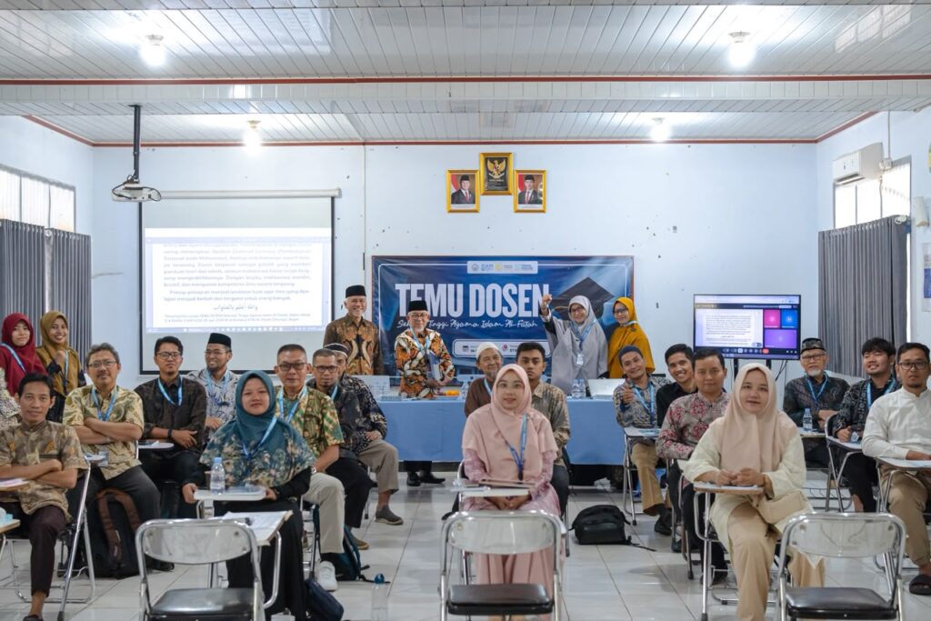 Temu Dosen STAI Al-Fatah: 8 Pengajar Terima SK Jafung, Prodi PBA Raih Akreditasi Pertama